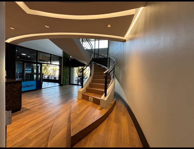 562.40M² OFFICE TO LET IN TYGER VALLEY